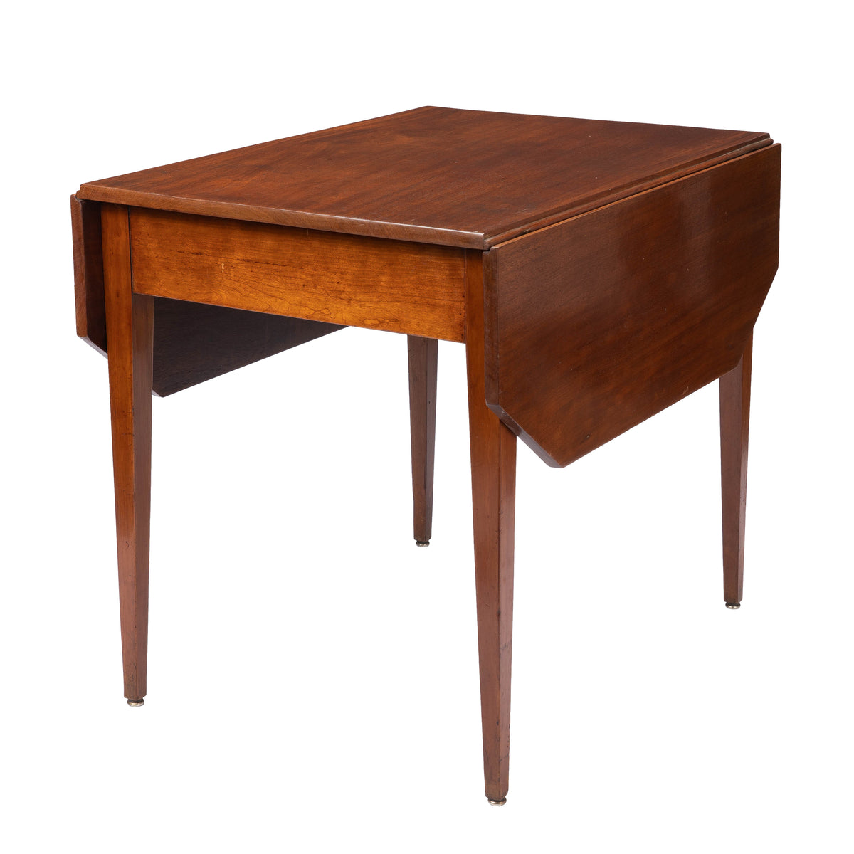 Massachusetts Hepplewhite drop leaf Pembroke table, 1790-1810