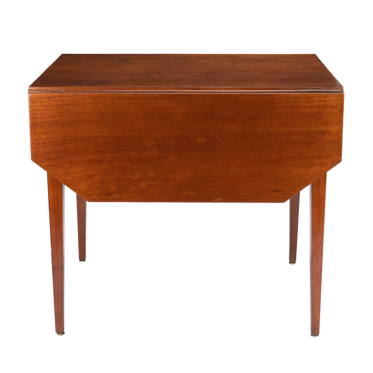Massachusetts Hepplewhite drop leaf Pembroke table, 1790-1810