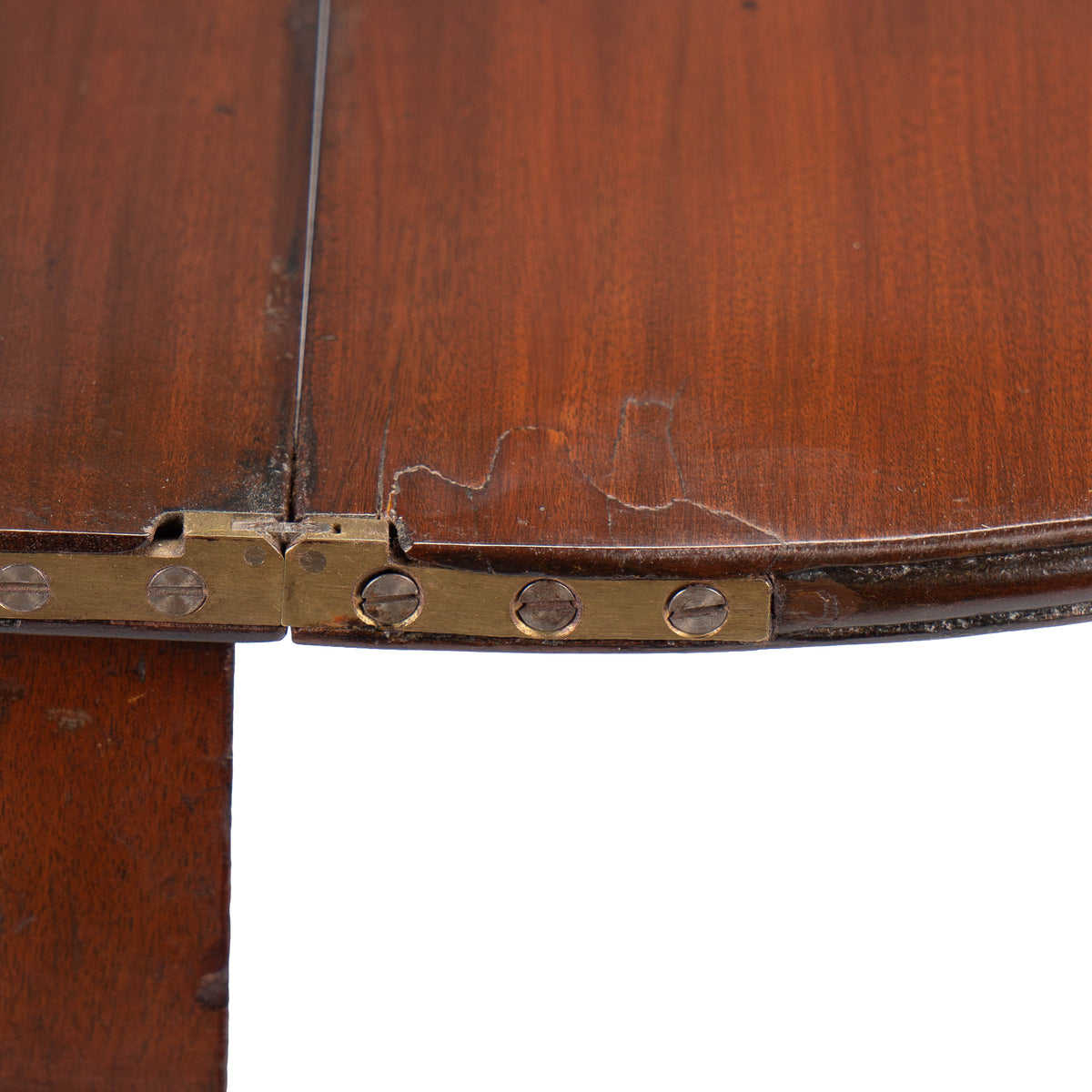 Federal flip top mahogany game table attributed to Samuel Field McIntire, 1810-15