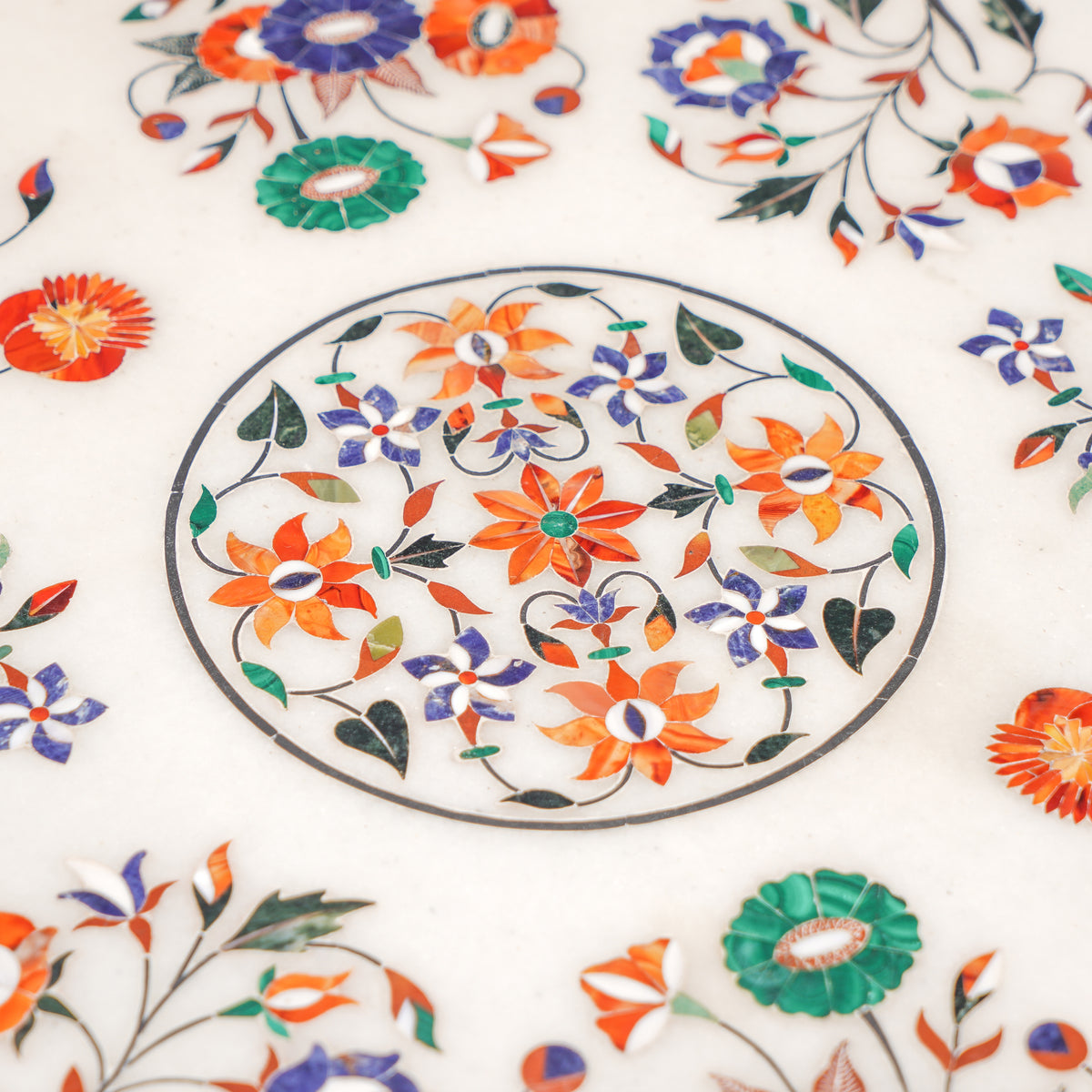 Agra Anglo Raj pietra dura marble and cast iron pedestal table, early 1900s