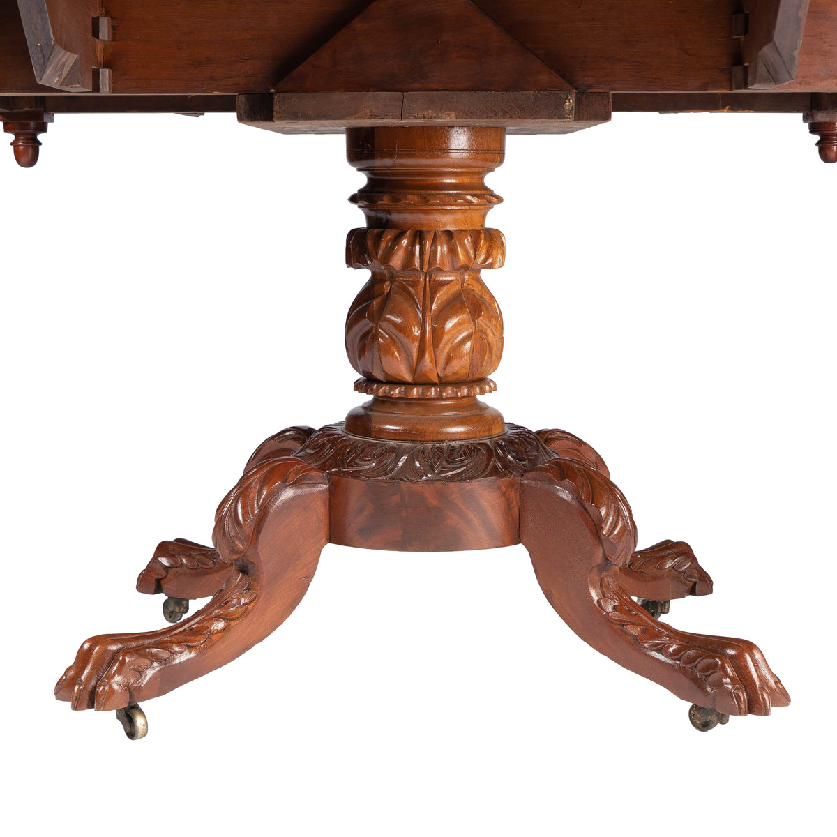 New York Neoclassic mahogany drop-leaf breakfast table, circa 1825