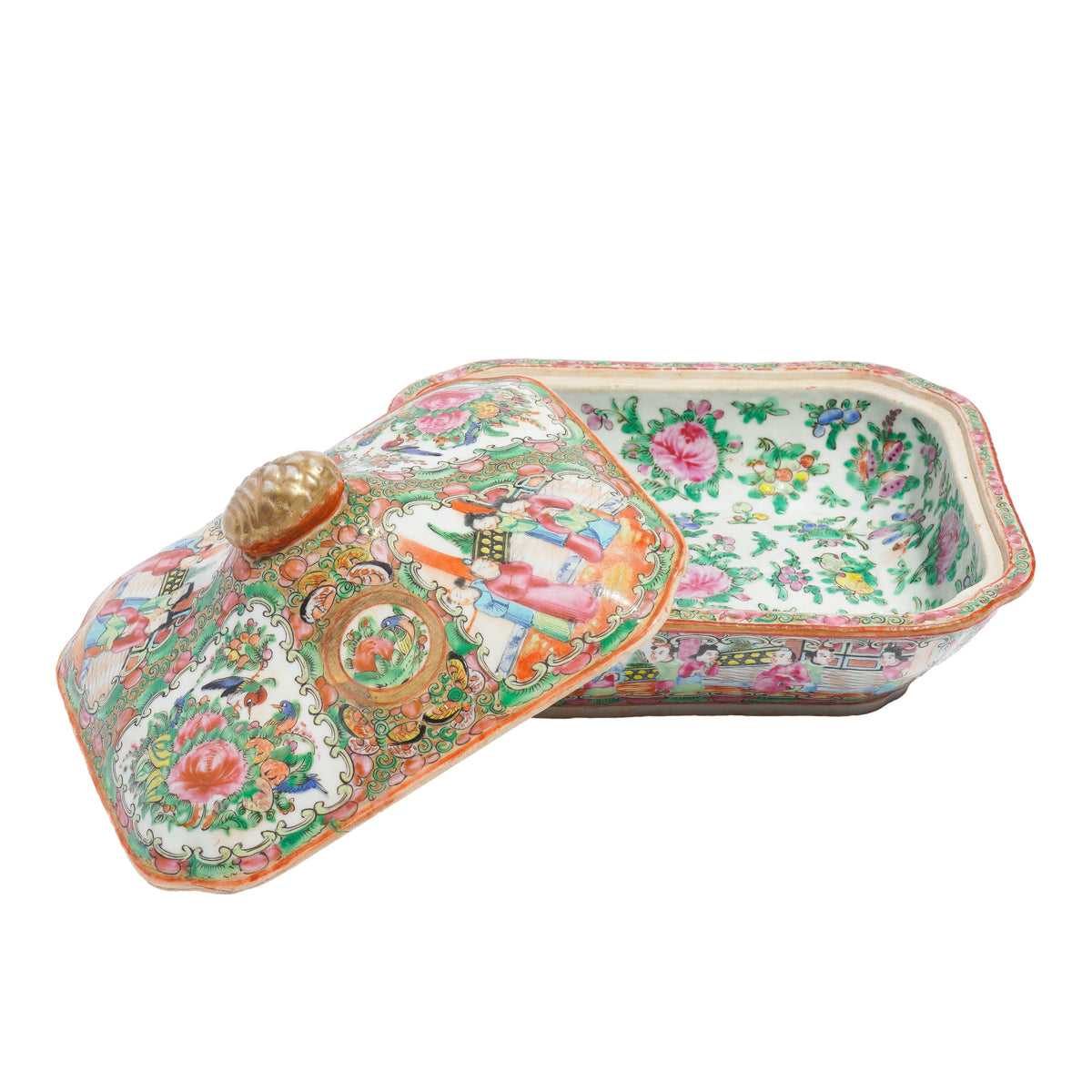 Chinese Famille Rose medallion covered serving dish, 1875-1900