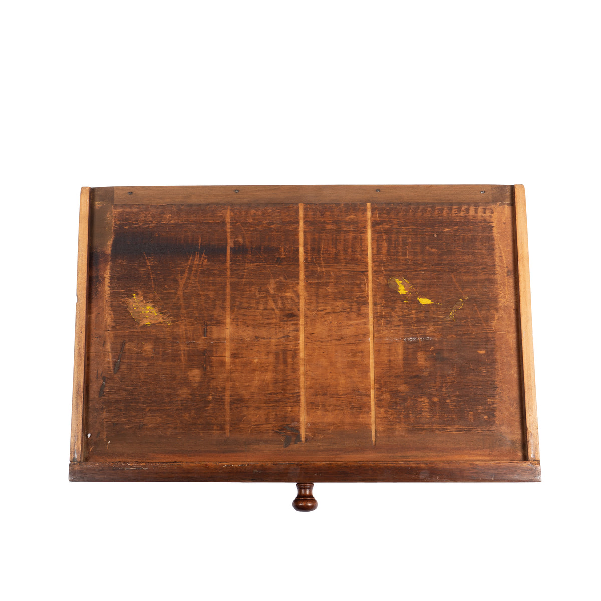 Delaware Valley walnut single-drawer stand, 1810-20