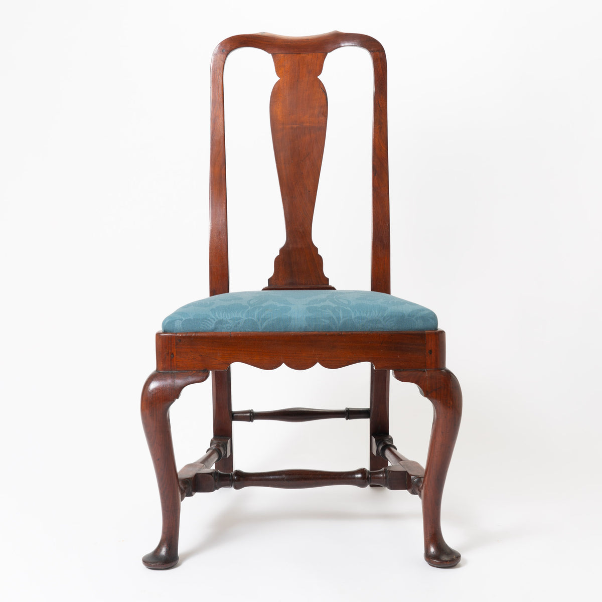 Boston Queen Anne mahogany slip seat side chair, circa 1730